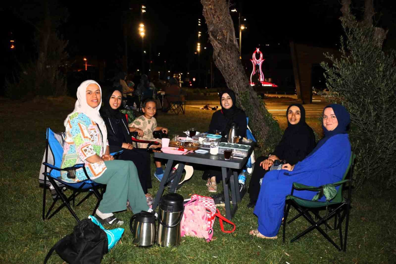 Yeşilin ve denizin buluştuğu yaşam alanı: Darıca Millet Bahçesi
