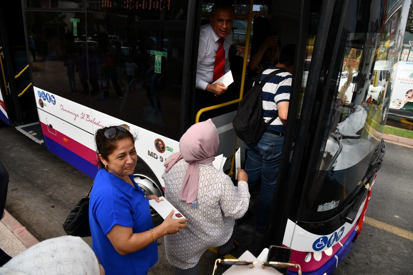 Osmaniye&rsquo;de yeni halk otob&uuml;sleri hizmete alındı

