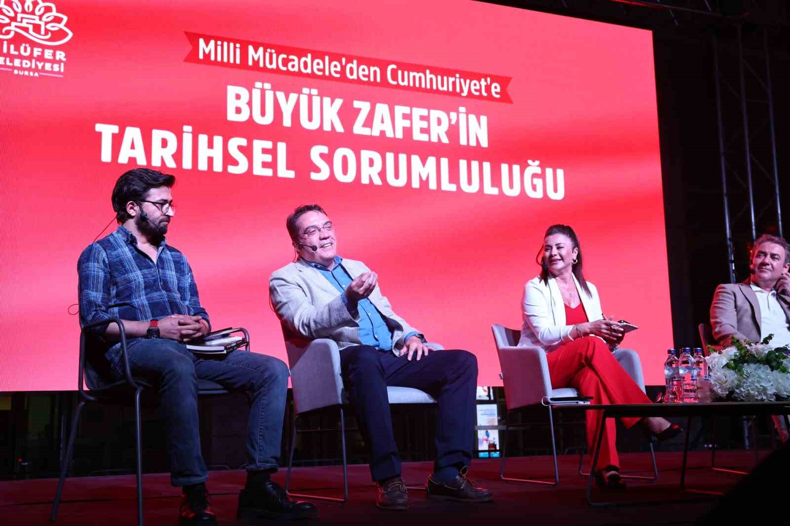 Nil&uuml;fer&rsquo;de 30 Ağustos&rsquo;a &ouml;zel s&ouml;yleşi
