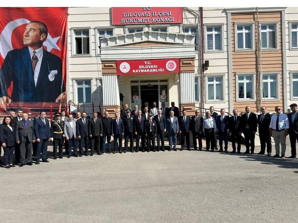 Dilovası’nda Zafer Bayramı
