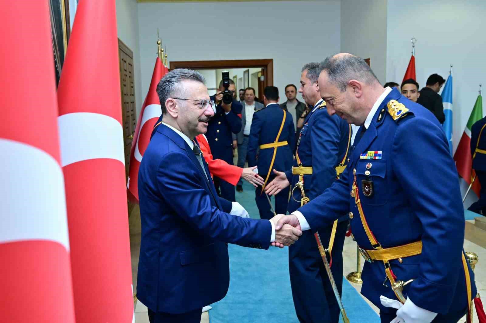 Eskişehir&rsquo;de Zafer Bayramı kutlamaları başladı
