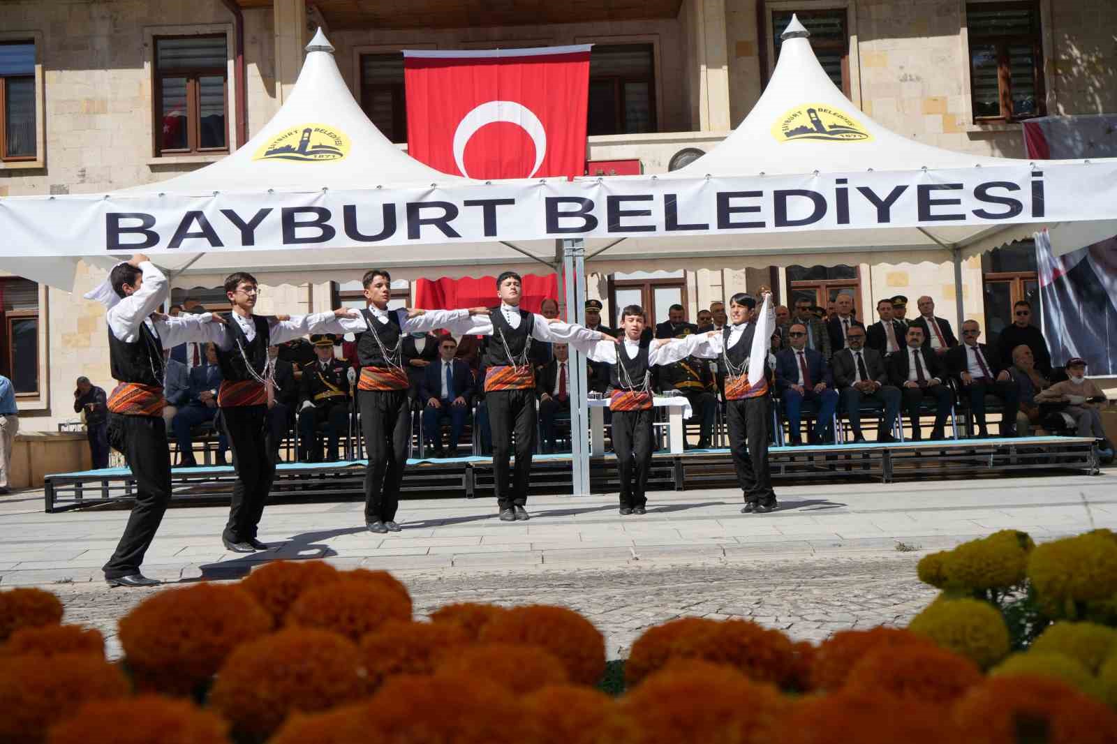 Bayburt’ta 30 Ağustos Zafer Bayramı coşkuyla kutlandı