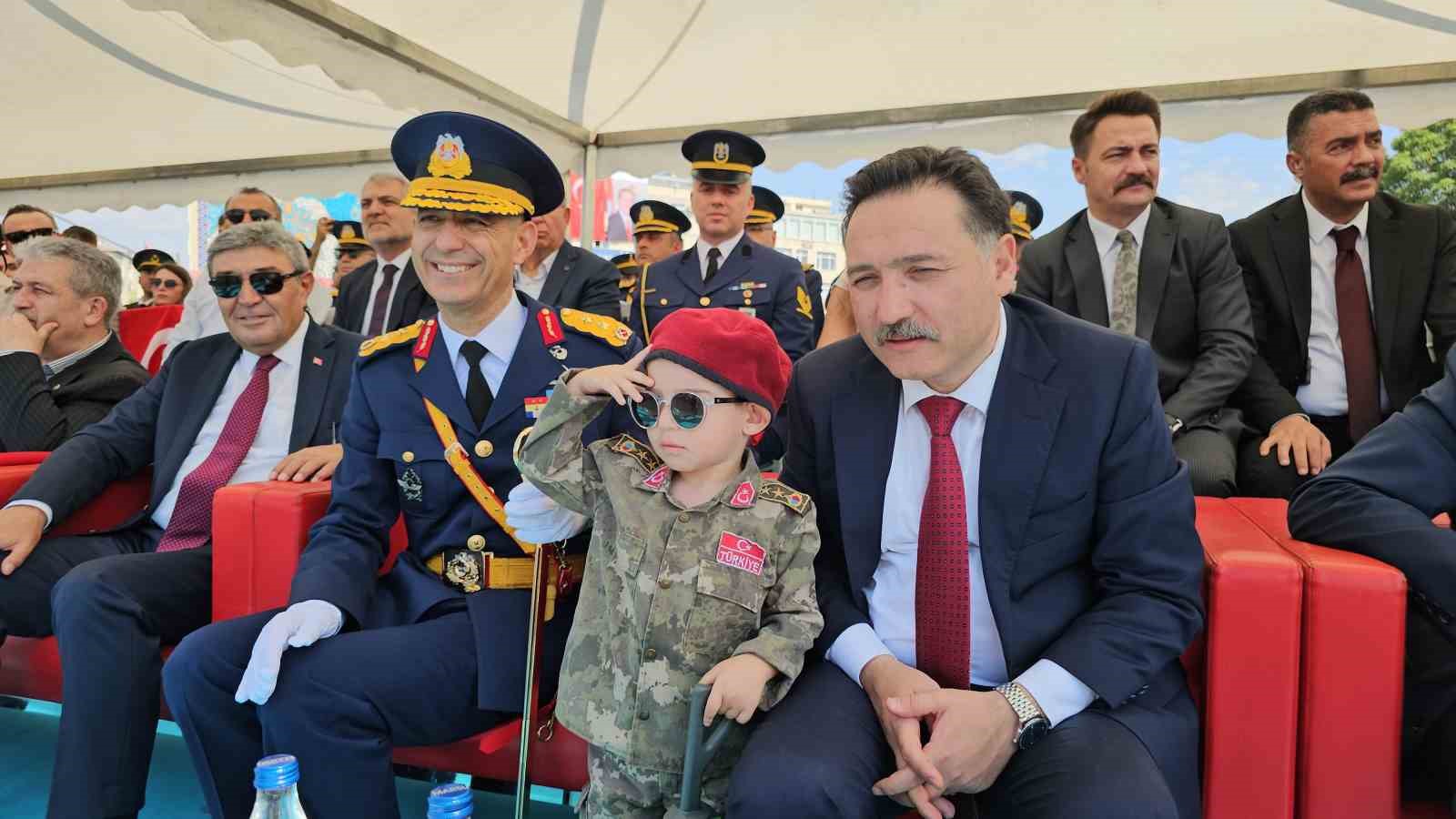 Kayseri’de Zafer Bayramı coşkusu