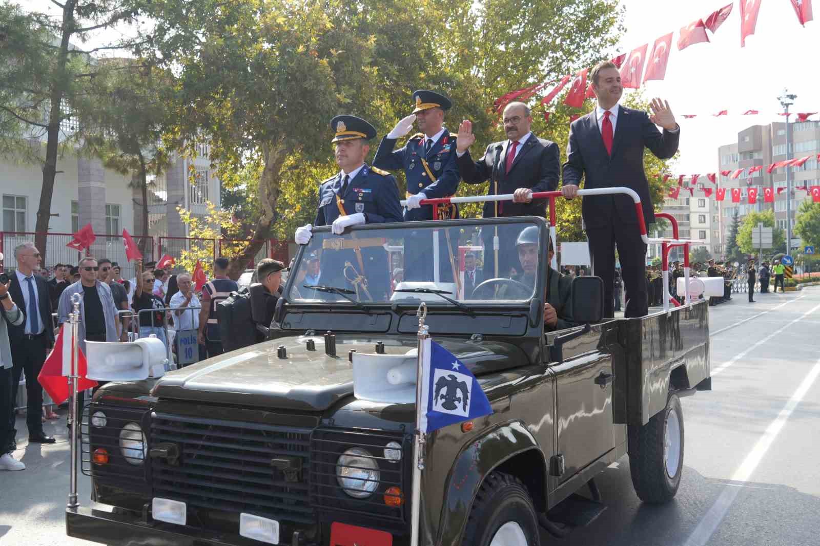 Balıkesir&rsquo;de 30 Ağustos Zafer Bayramı coşkusu
