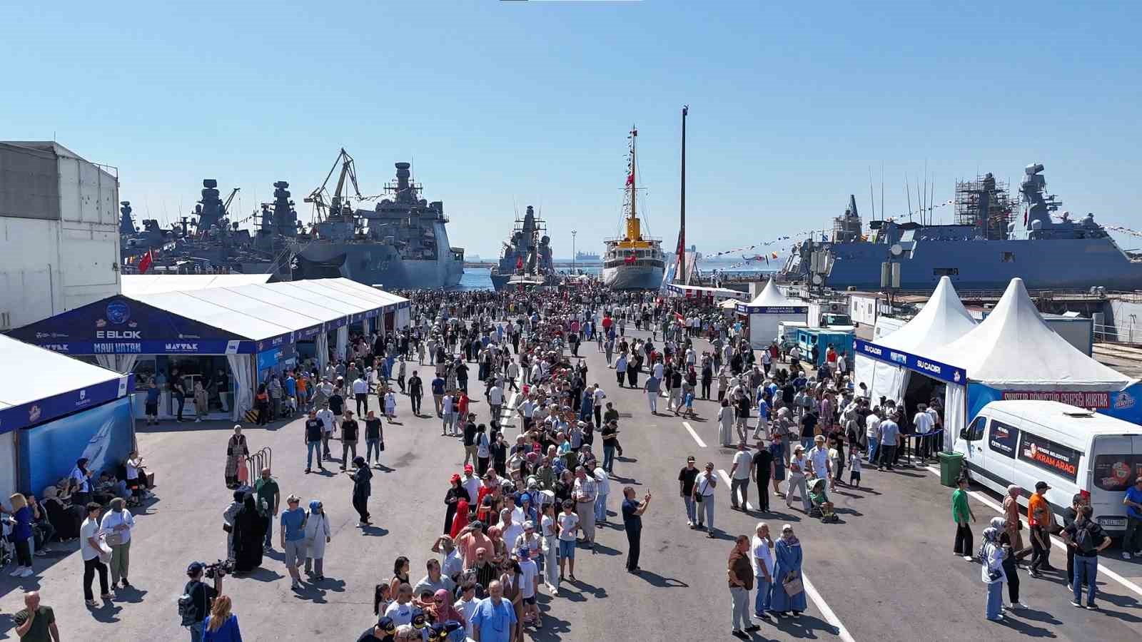 TEKNOFEST&rsquo;te 30 Ağustos yoğunluğu havadan g&ouml;r&uuml;nt&uuml;lendi
