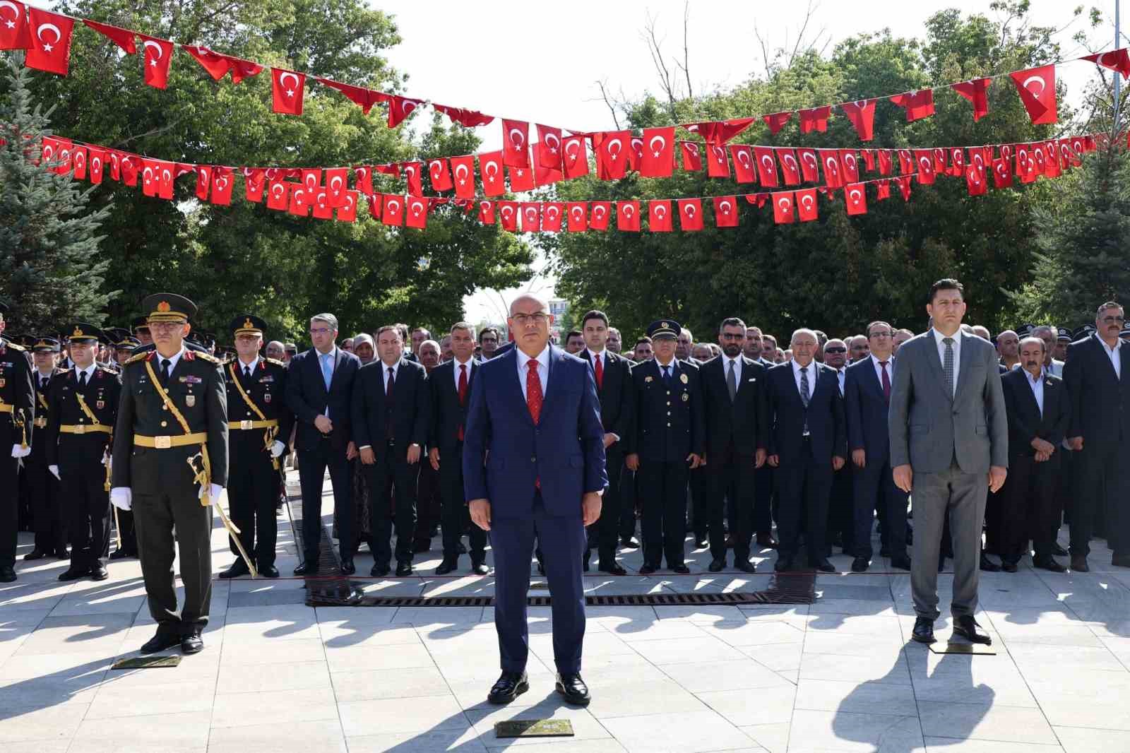 Ağrı&rsquo;da B&uuml;y&uuml;k Taarruz&rsquo;un 103&rsquo;&uuml;nc&uuml; yılı coşkuyla kutlandı
