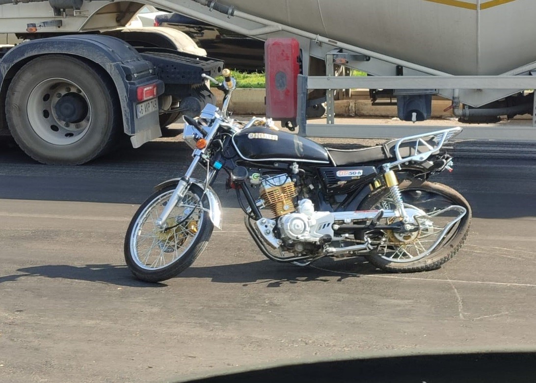 Otomobil ile motosiklet &ccedil;arpıştı: 1 &ouml;l&uuml;, 1 yaralı
