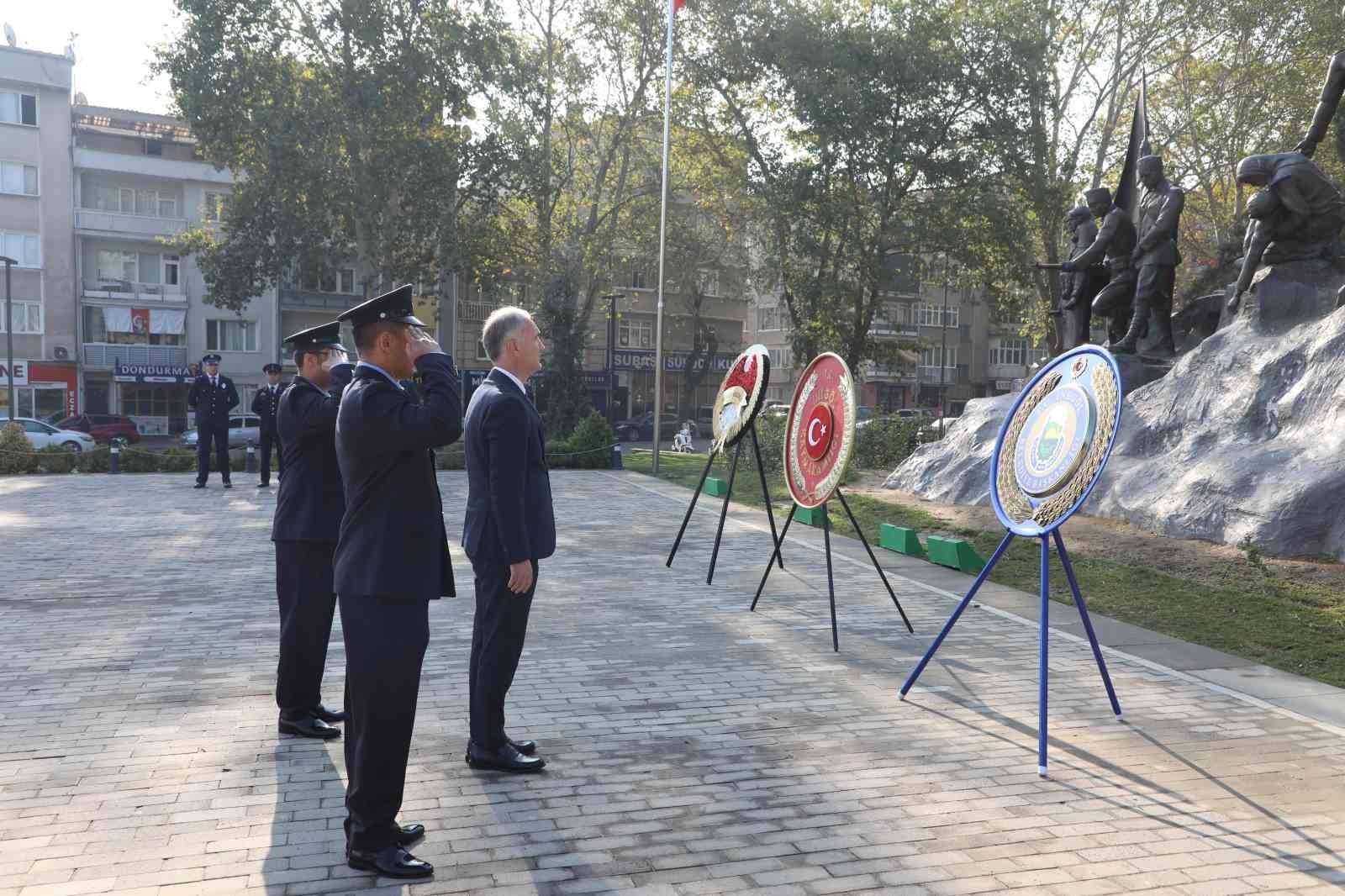 İnegöl’de Zafer Bayramı coşkusu