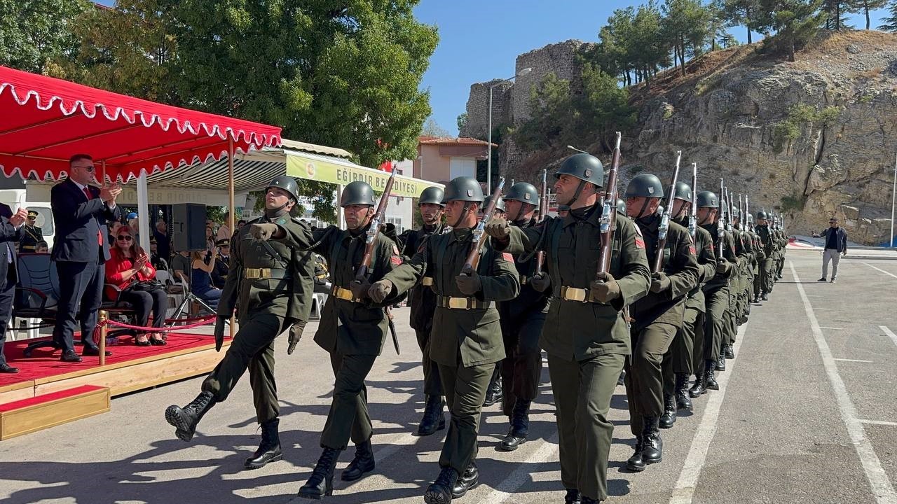 Eğirdir’de 30 Ağustos Zafer Bayramı coşkusu