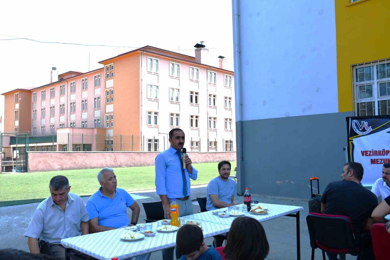 Vezirk&ouml;pr&uuml; Anadolu Lisesi&rsquo;nde ilk Pilav G&uuml;n&uuml; etkinliği
