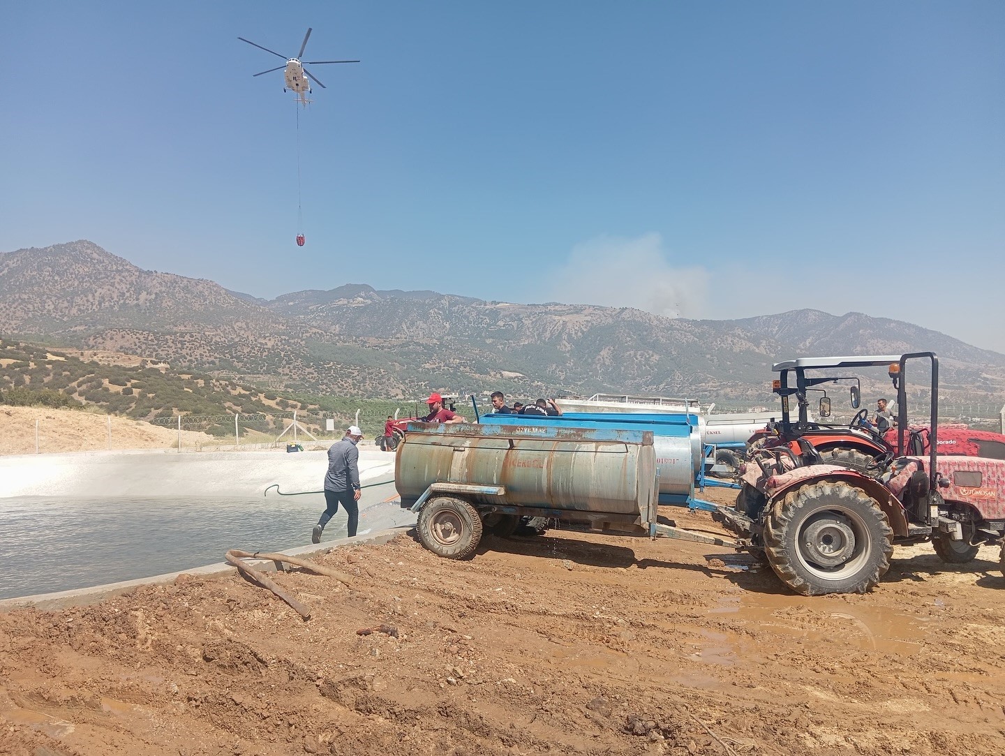 Vatandaşlar yangın için seferber oldular