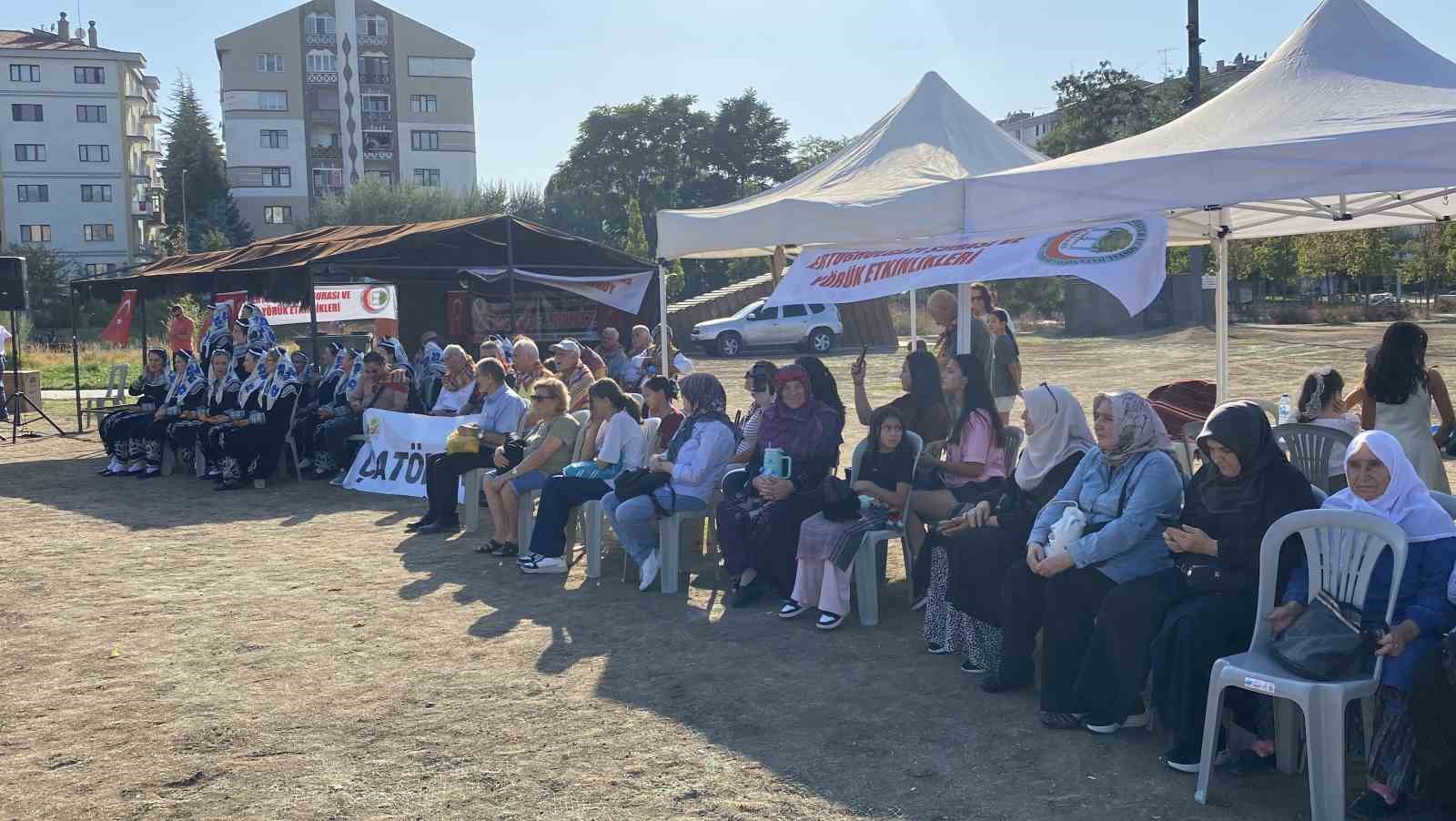 Mehteran eşliğinde Y&ouml;r&uuml;k Y&uuml;r&uuml;y&uuml;ş&uuml; ger&ccedil;ekleştirildi
