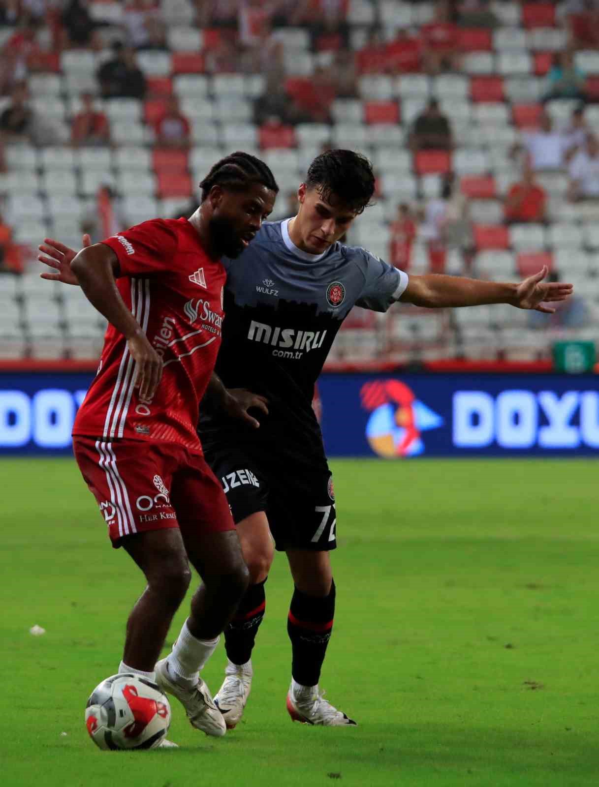 Trendyol S&uuml;per Lig: Antalyaspor: 1 - Fatih Karag&uuml;mr&uuml;k: 2 (Ma&ccedil; sonucu)
