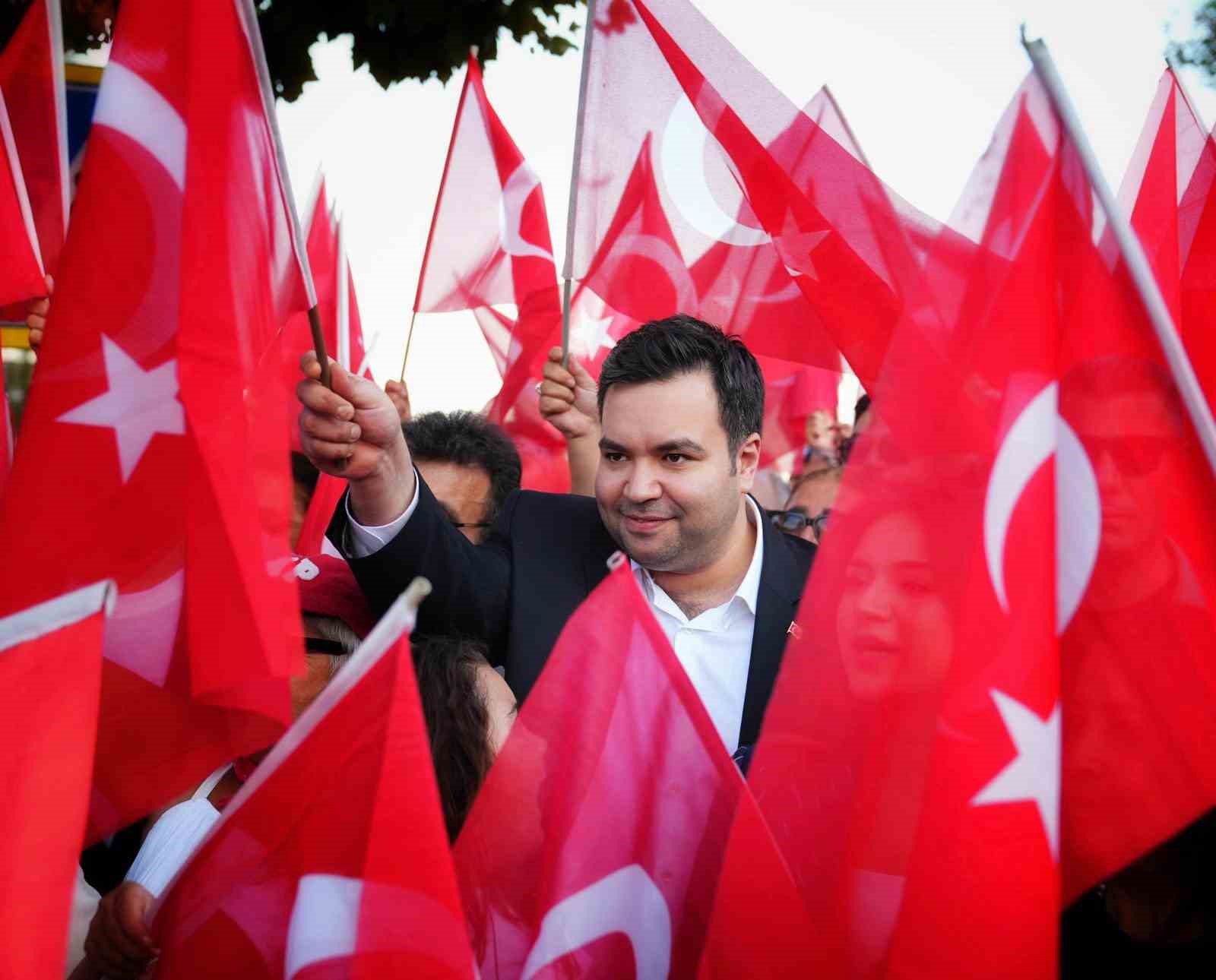 Beşiktaş Belediyesi 30 Ağustos’u ‘Zafer Yürüyüşü’ ile kutladı