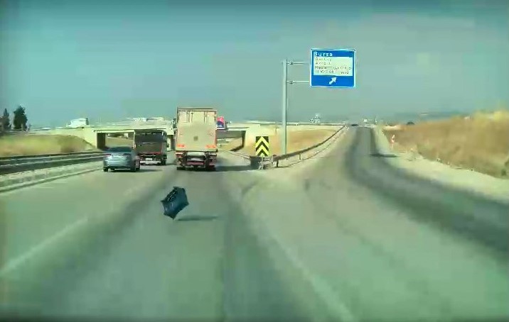 Meyve sebze kasaları trafiği savaş alanına çevirecekti