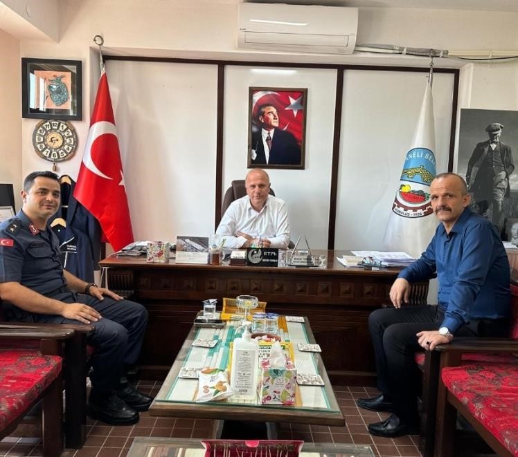 İlçe Jandarma Komutanı Soy, Belediye Başkanı Torun’u makamında ziyaret etti