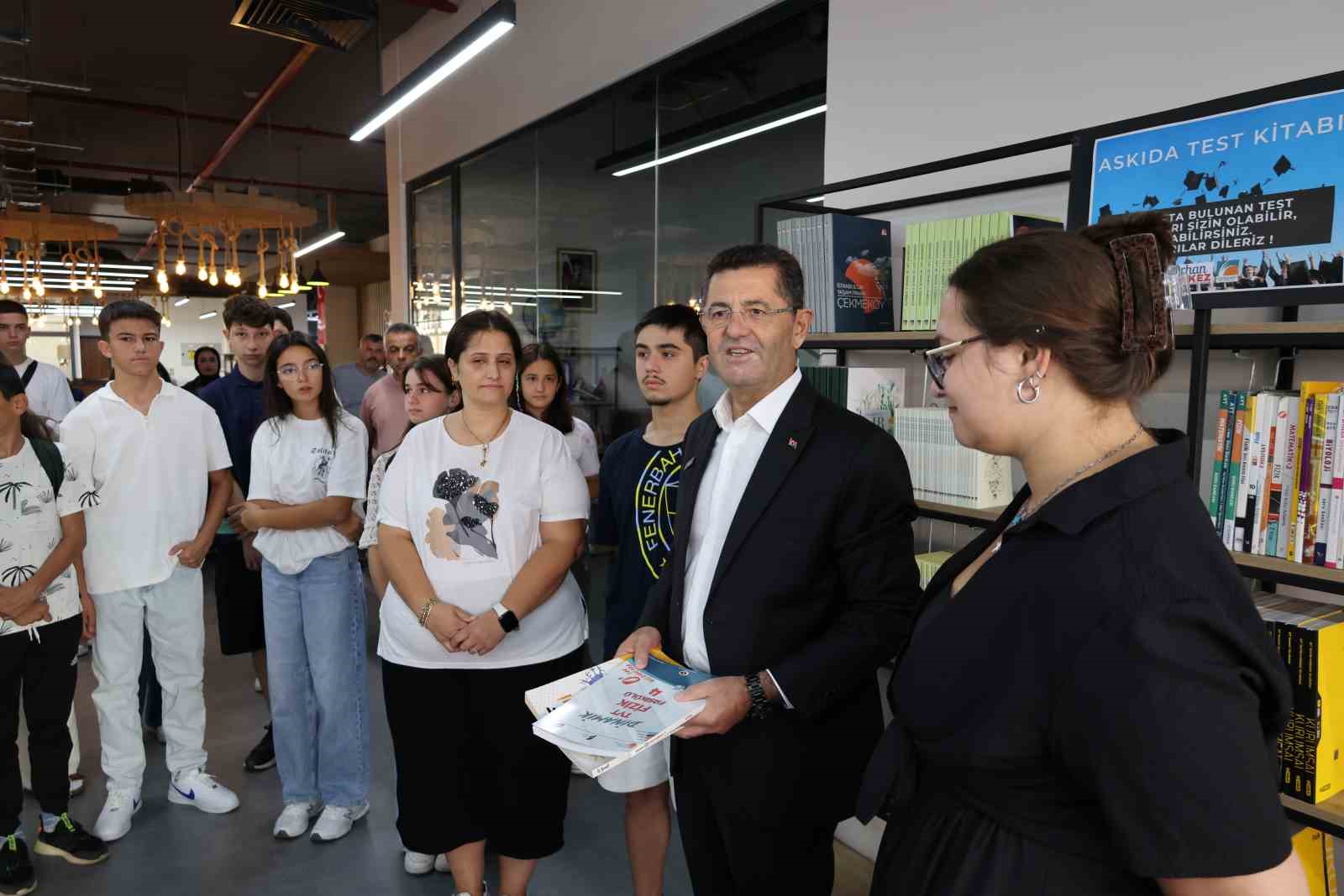 Eğitimde dayanışmanın yeni adı: Askıda Test Kitabı
