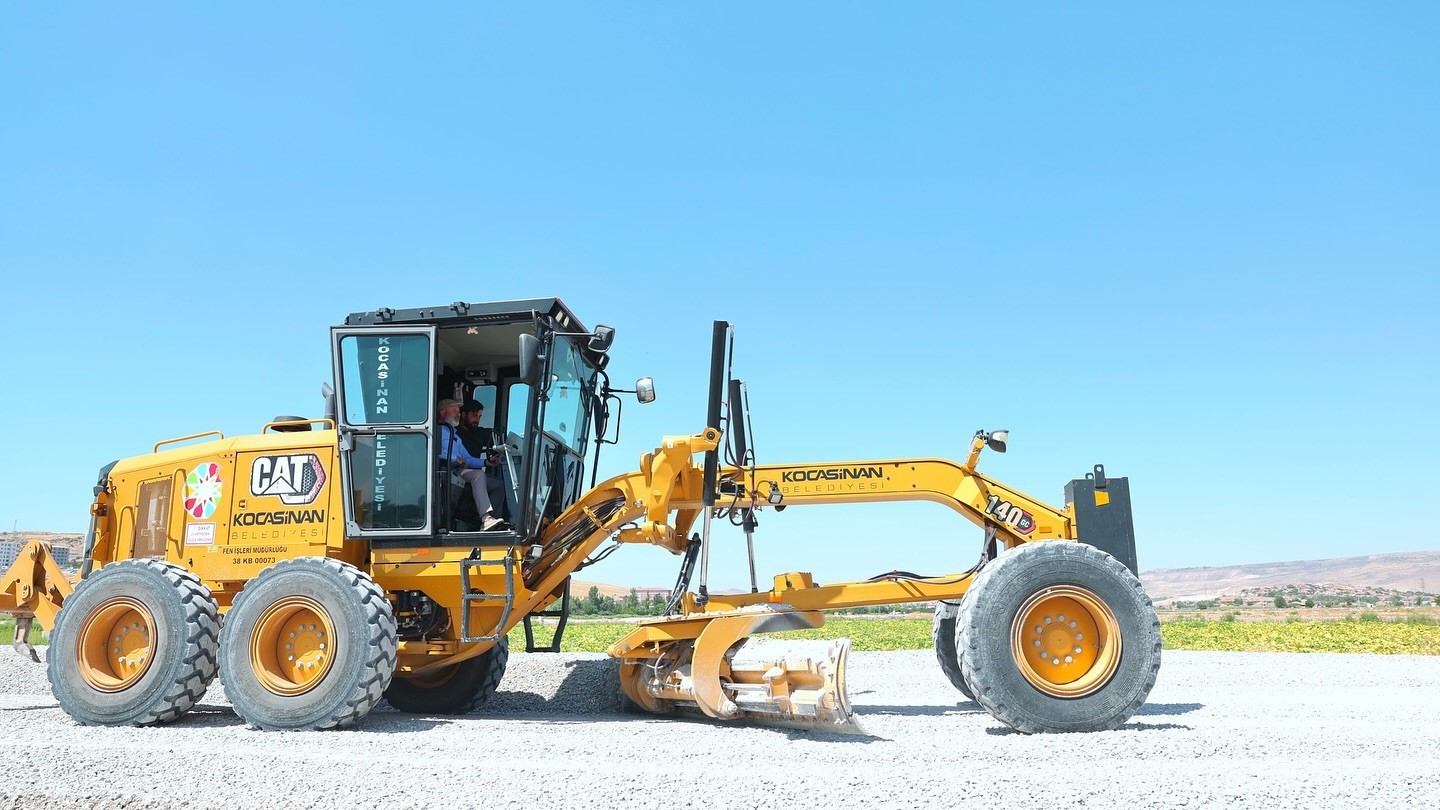 Başkan &Ccedil;olakbayrakdar: "Yeni bulvarla g&uuml;nl&uuml;k 20 bin aracın yolu 6,5 kilometre kısalıyor"
