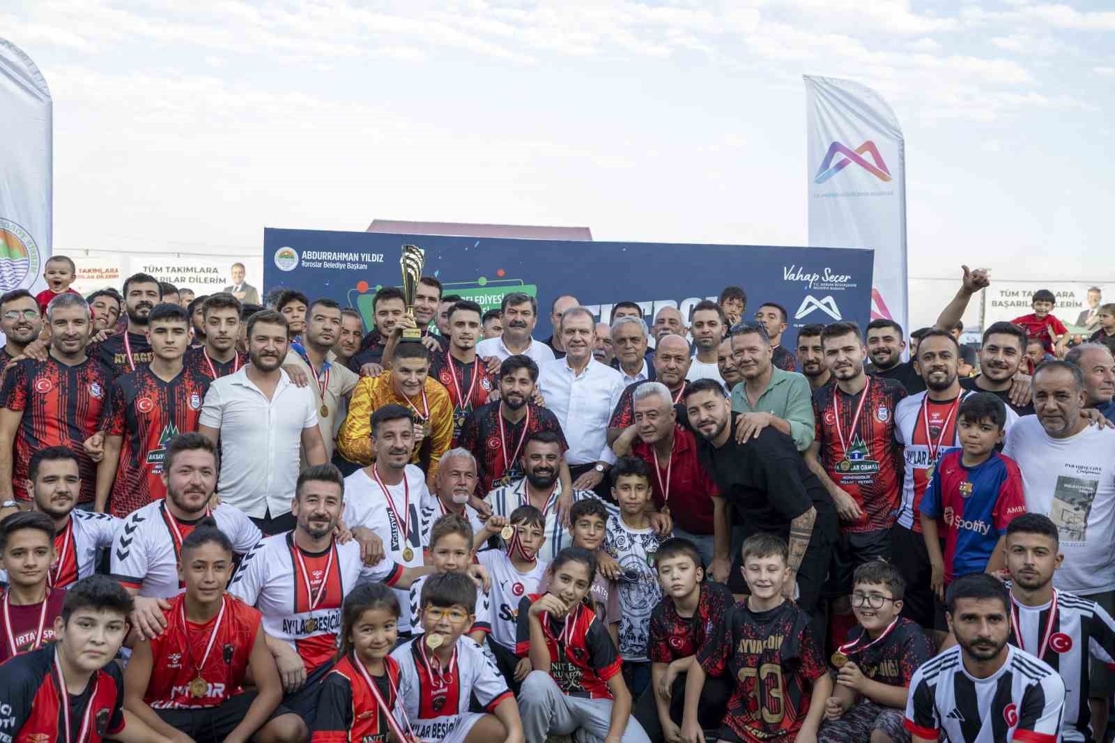 Zafer Bayram, Futbol Turnuvas ile taland
