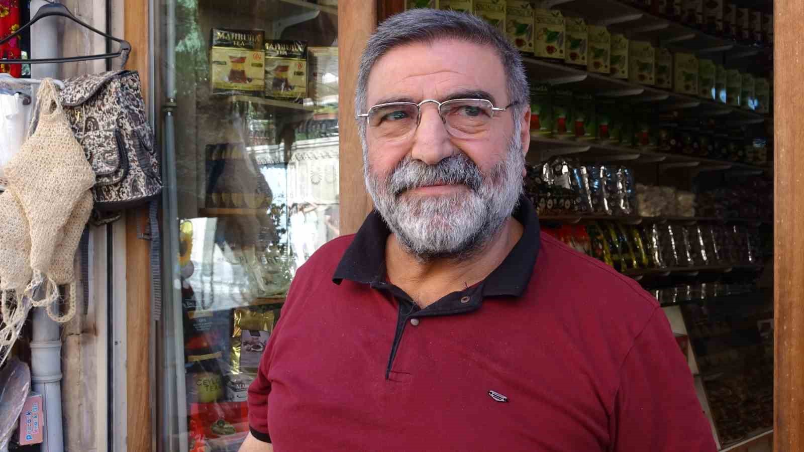 Mardin’de iki arkadaş 50 yıl sonra tesadüfen karşılaştı