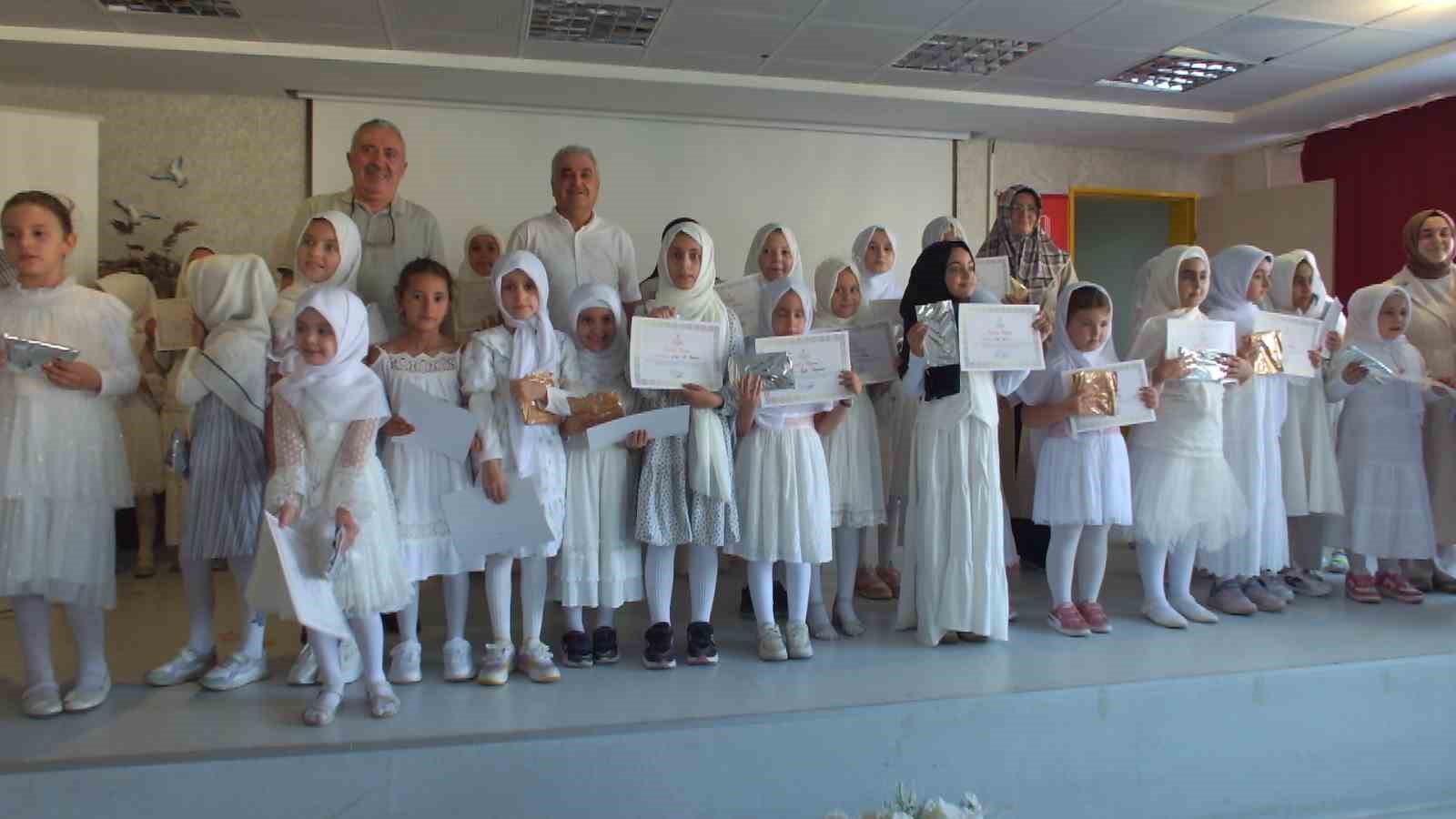 Balıkesir&rsquo;de 160 &ccedil;ocuk hatim sevinci yaşadı
