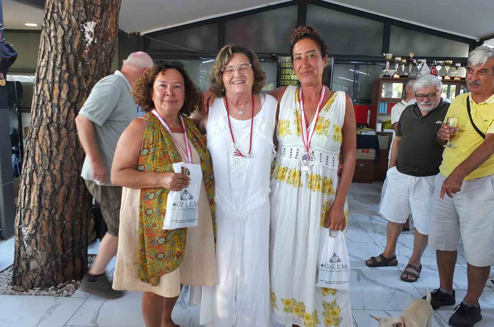 Balıkesir&rsquo;deki Bri&ccedil; festivalinde 120 sporcu heyecan yaşadı
