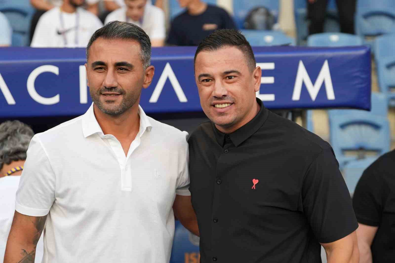 Trendyol S&uuml;per Lig: RAMS Başakşehir: 0 - Ey&uuml;pspor: 0 (Ma&ccedil; devam ediyor)
