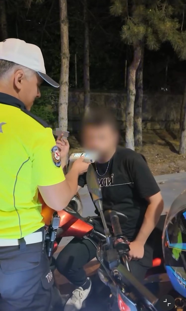 Isparta’da polis denetimlerinde 21 aranan şahıs yakalandı