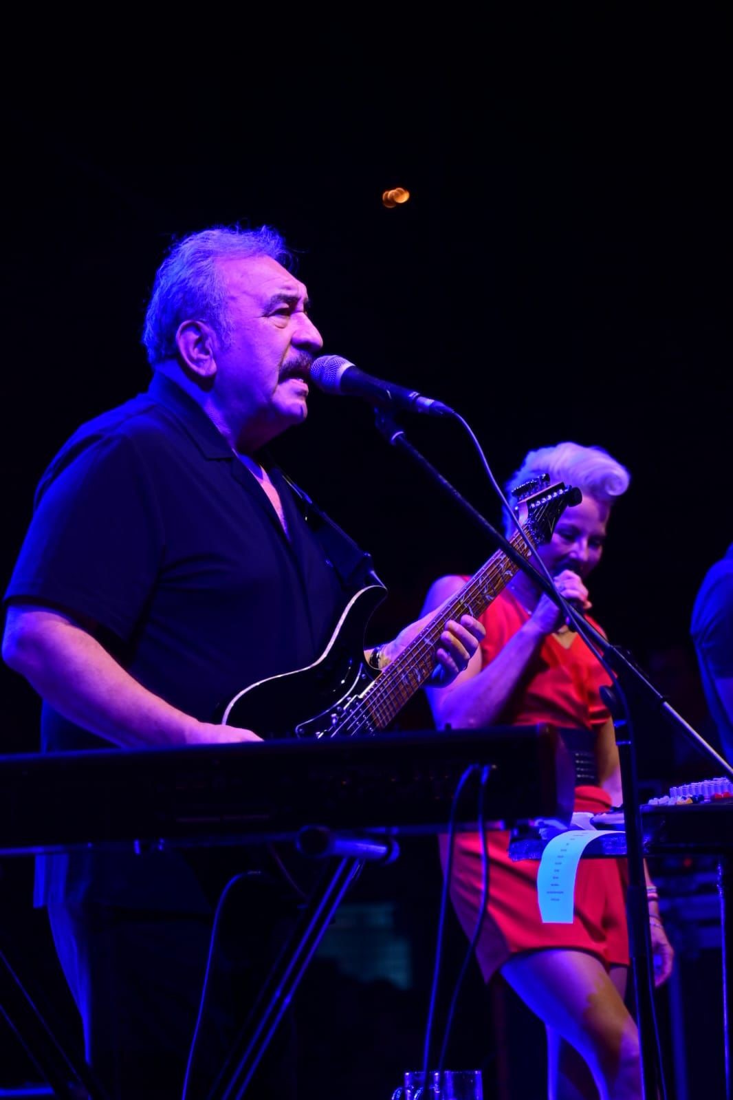 Ümit Besen ve Pamela İncirliova halkı ile buluştu