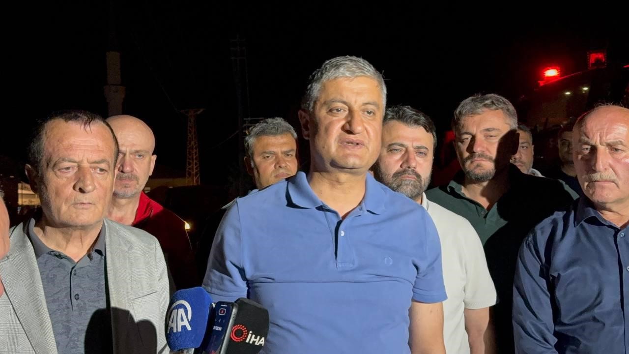 Vali Yavuz: "Karabük’teki orman yangını çevrelendi, 300 personel ile çalışmalar sürüyor"