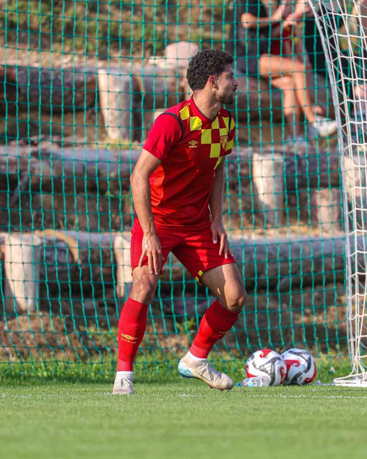 Göztepe, forvete takviye yapacak
