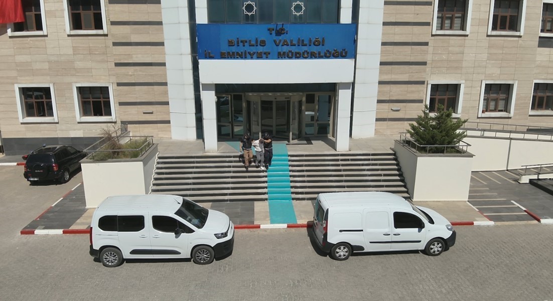 Yuttukları uyuşturucu röntgende ortaya çıktı