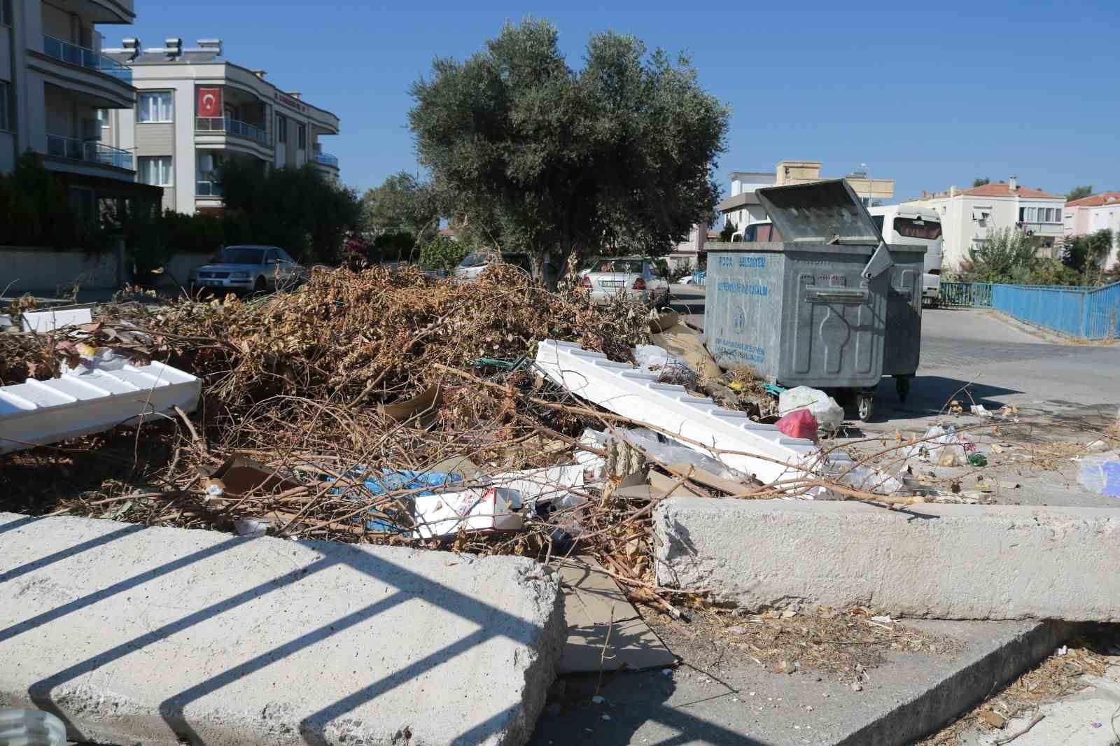 Foça Belediye Başkanı Fıçı: "Bir kez daha tekrarlamak istiyorum, çevre atıklarını toplamayacağım"
