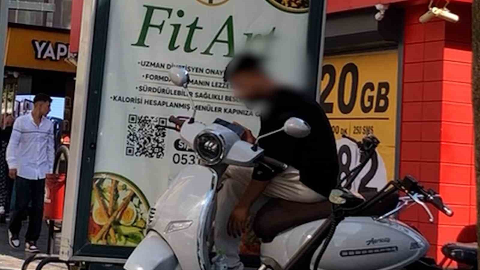 Yaka kameralı zabıta, yere çöp atanı affetmiyor