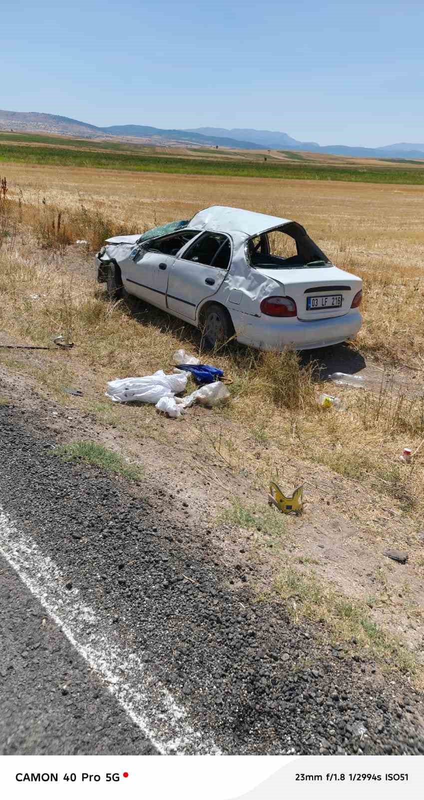 Takla atan otomobilde 4 kişi yaralandı