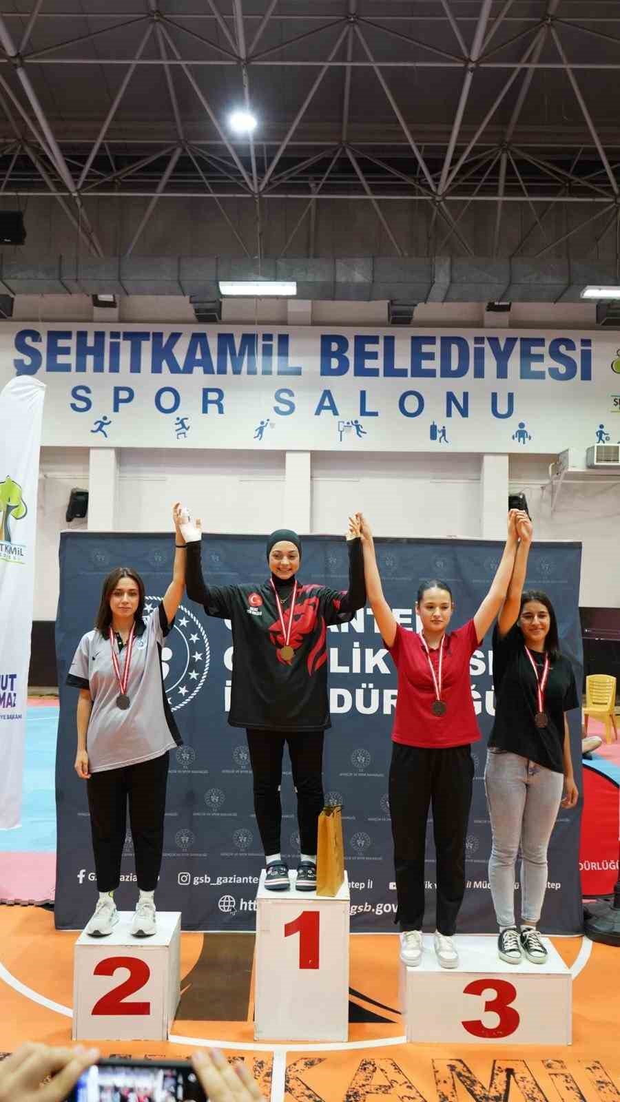 İller Arası Ümitler Taekwondo Şampiyonası Şehitkamil’de yapıldı