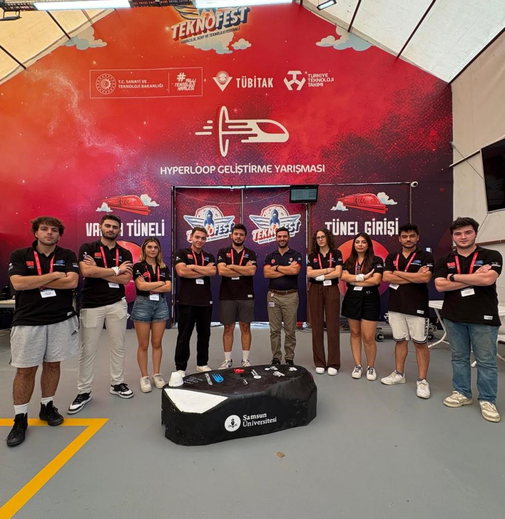 &Ouml;ğrencilerinden TEKNOFEST&rsquo;te &ccedil;ifte gurur
