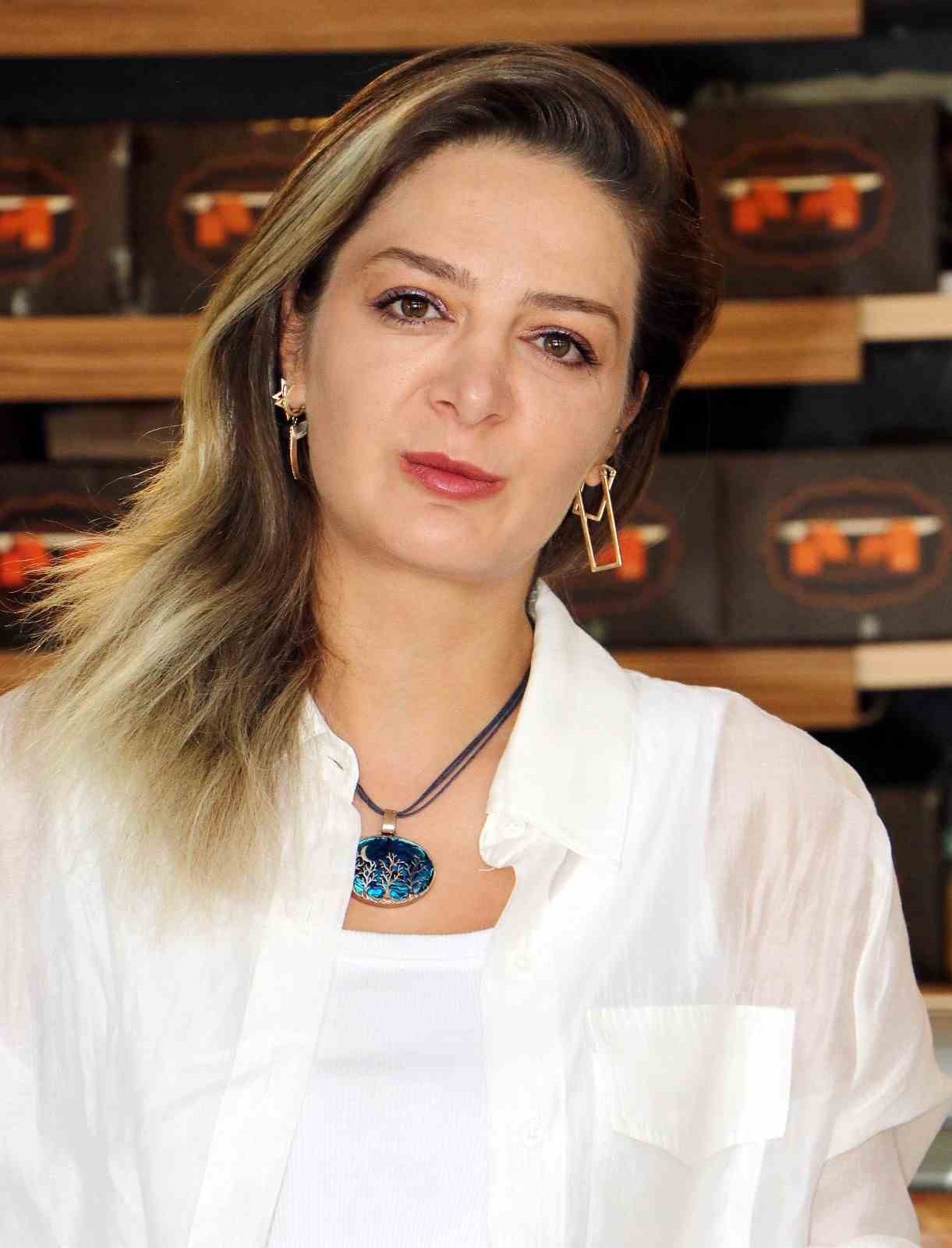 TÜRES Erzurum Şube Başkanı Ela Tanhaş: "Ayakta kalma savaşı veriyoruz"