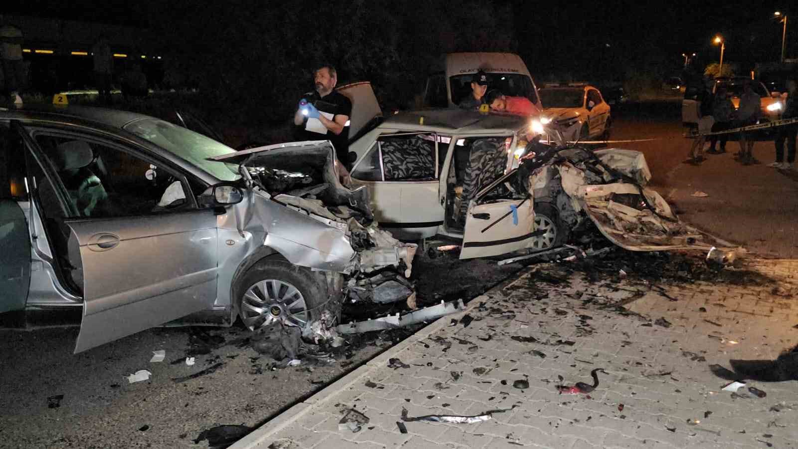 Feci kaza kameraya b&ouml;yle yansıdı
