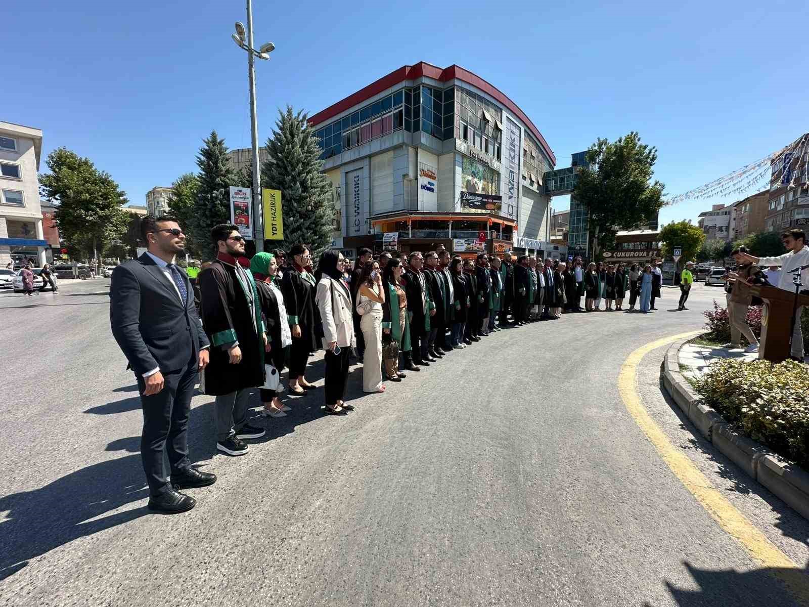 Baro Başkanı Öztürk: "Hukuk fakültelerinin plansızca açılmasının mesleğin geleceğini tehdit ediyor"