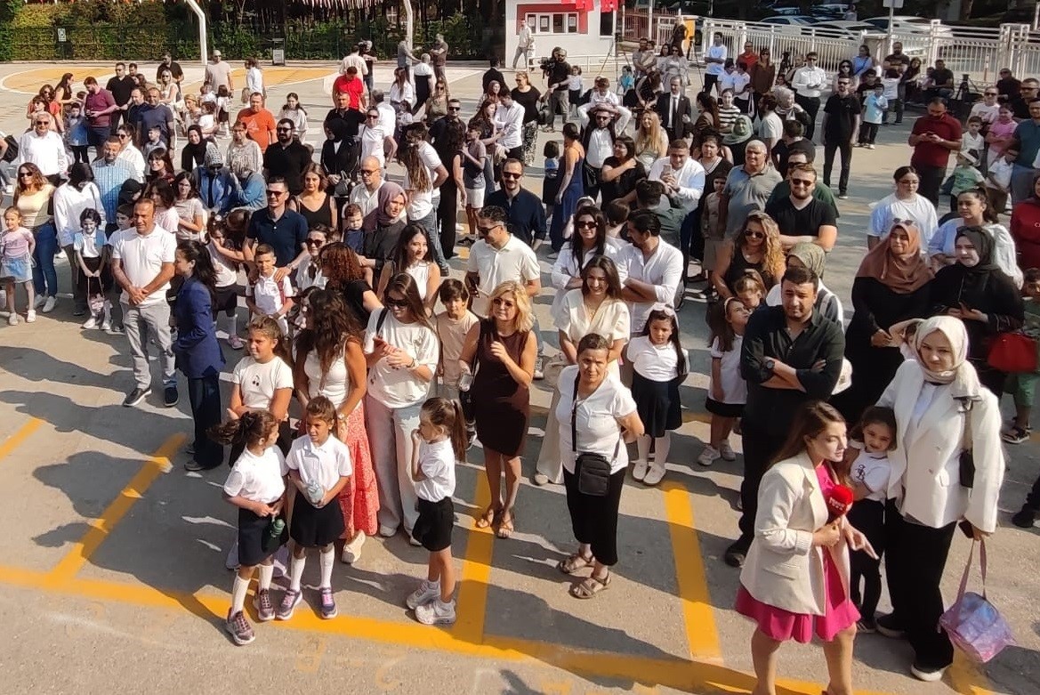 Erzincan’da ilk zil ’uyum’ için çaldı