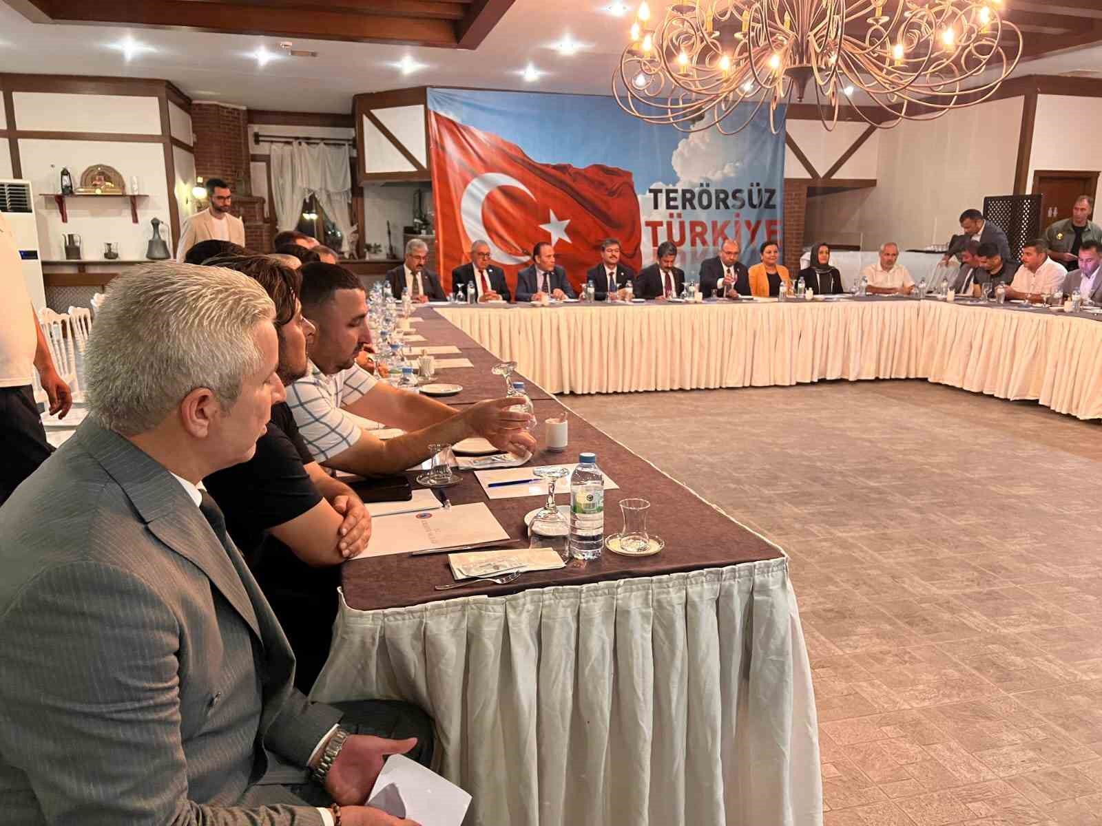 Kırşehir&rsquo;de "Ter&ouml;rs&uuml;z T&uuml;rkiye &Ccedil;alıştayı" ger&ccedil;ekleştirildi
