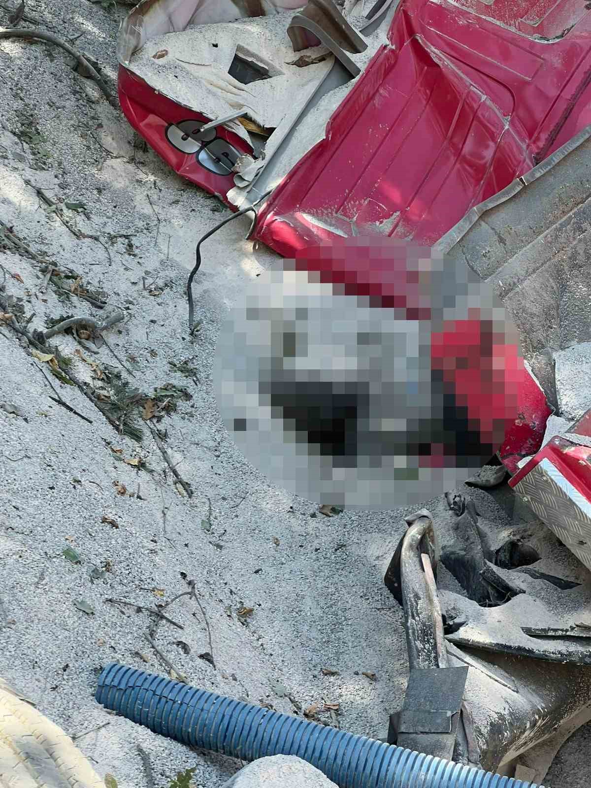 Sinop&rsquo;ta freni boşalan kamyon şarampole u&ccedil;tu: 1 &ouml;l&uuml;
