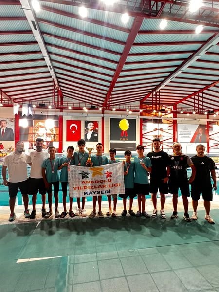 Kayseri ANAİG takımı T&uuml;rkiye ikincisi
