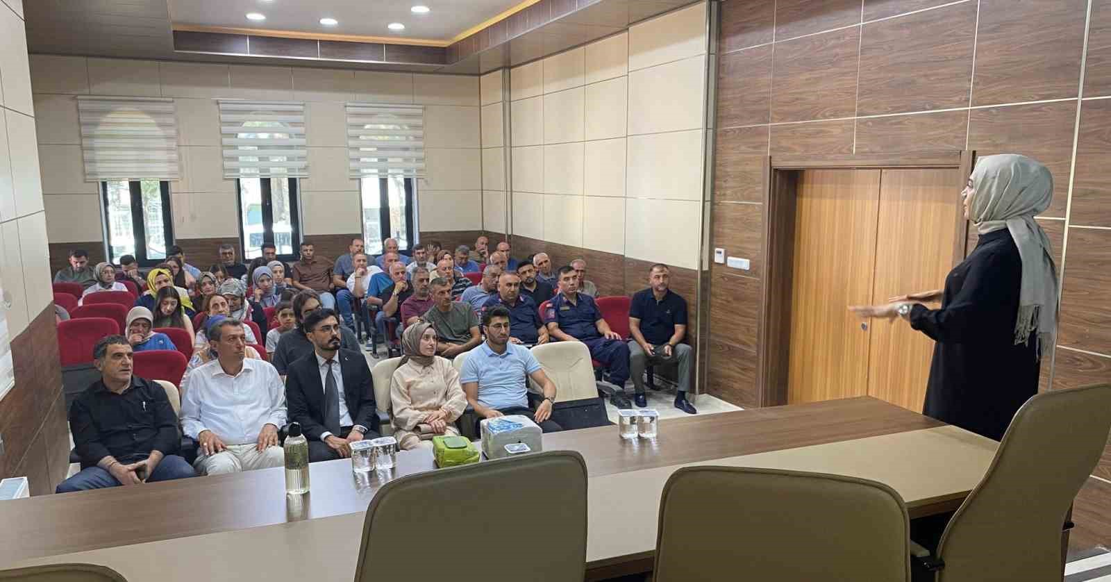 Elazığ’da ’Aşı Karşıtlığı’ konulu  konferans