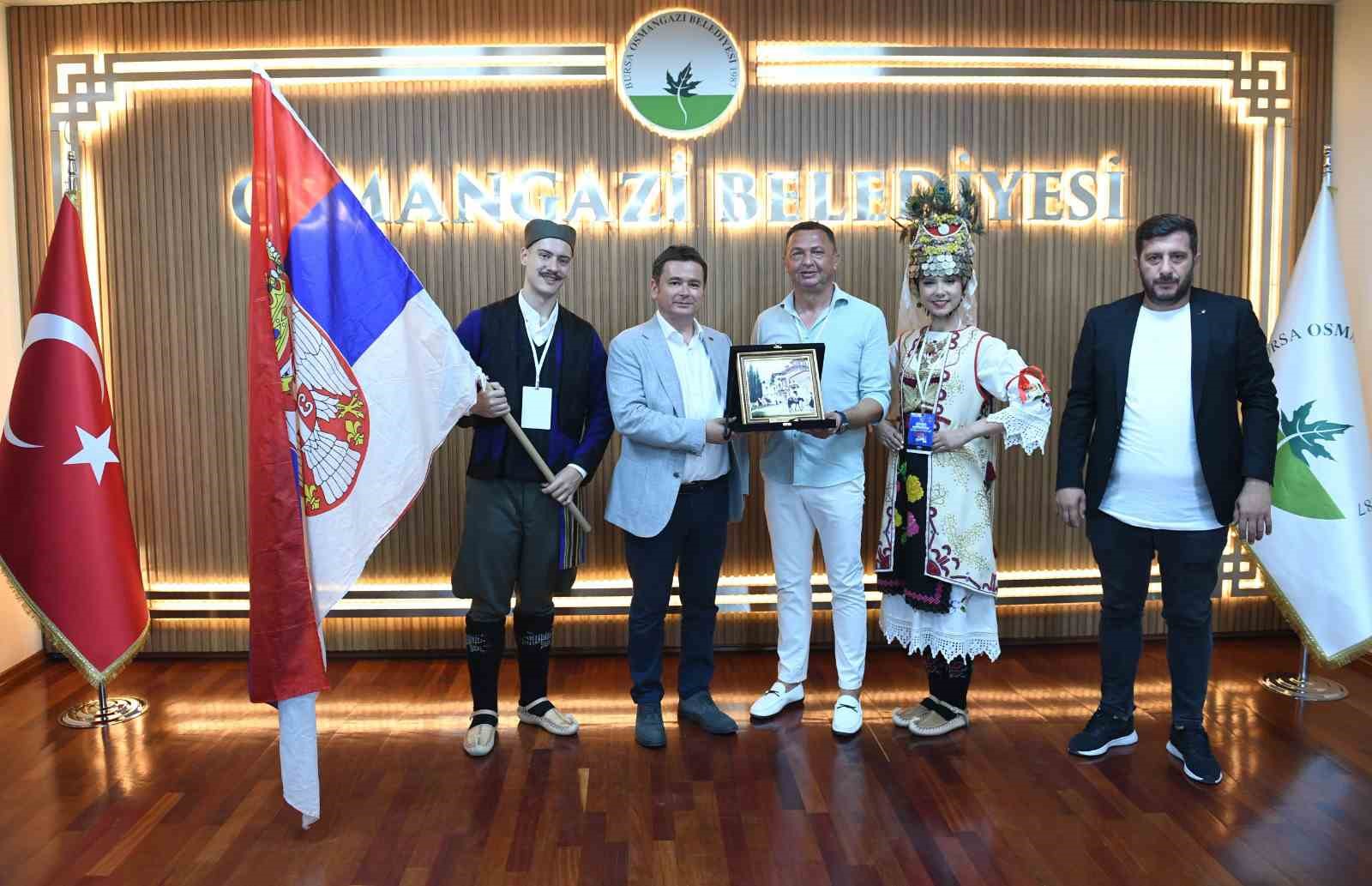 Osmangazi&rsquo;de Balkan r&uuml;zgarı esti
