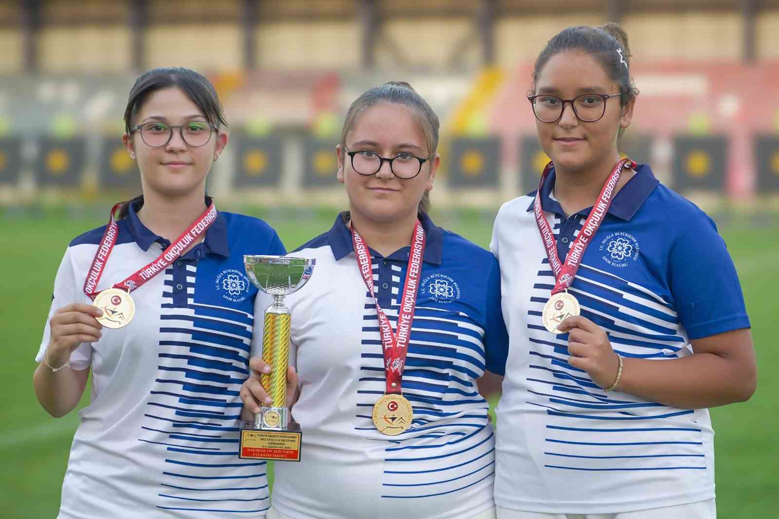Muğla Büyükşehir okçuları U15 Türkiye Şampiyonası’na damga vurdu