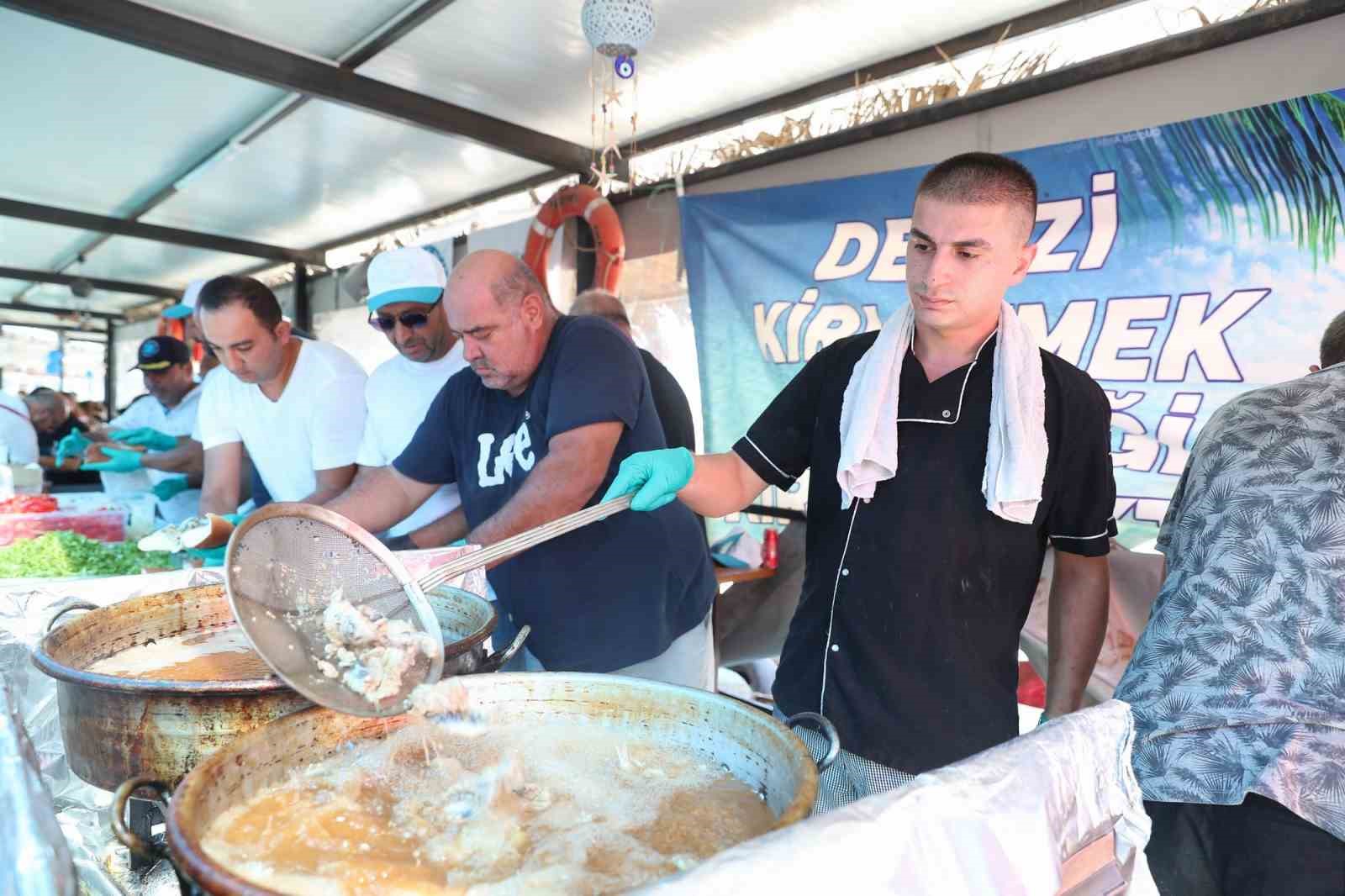 Aliağalı balıkçılar ‘Vira Bismillah’ dedi