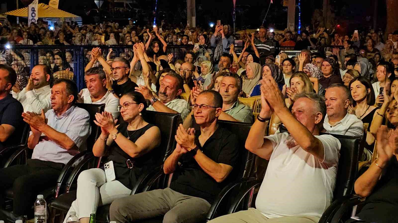 Karacasu’da Festival coşkusu konserlerle taçlandı