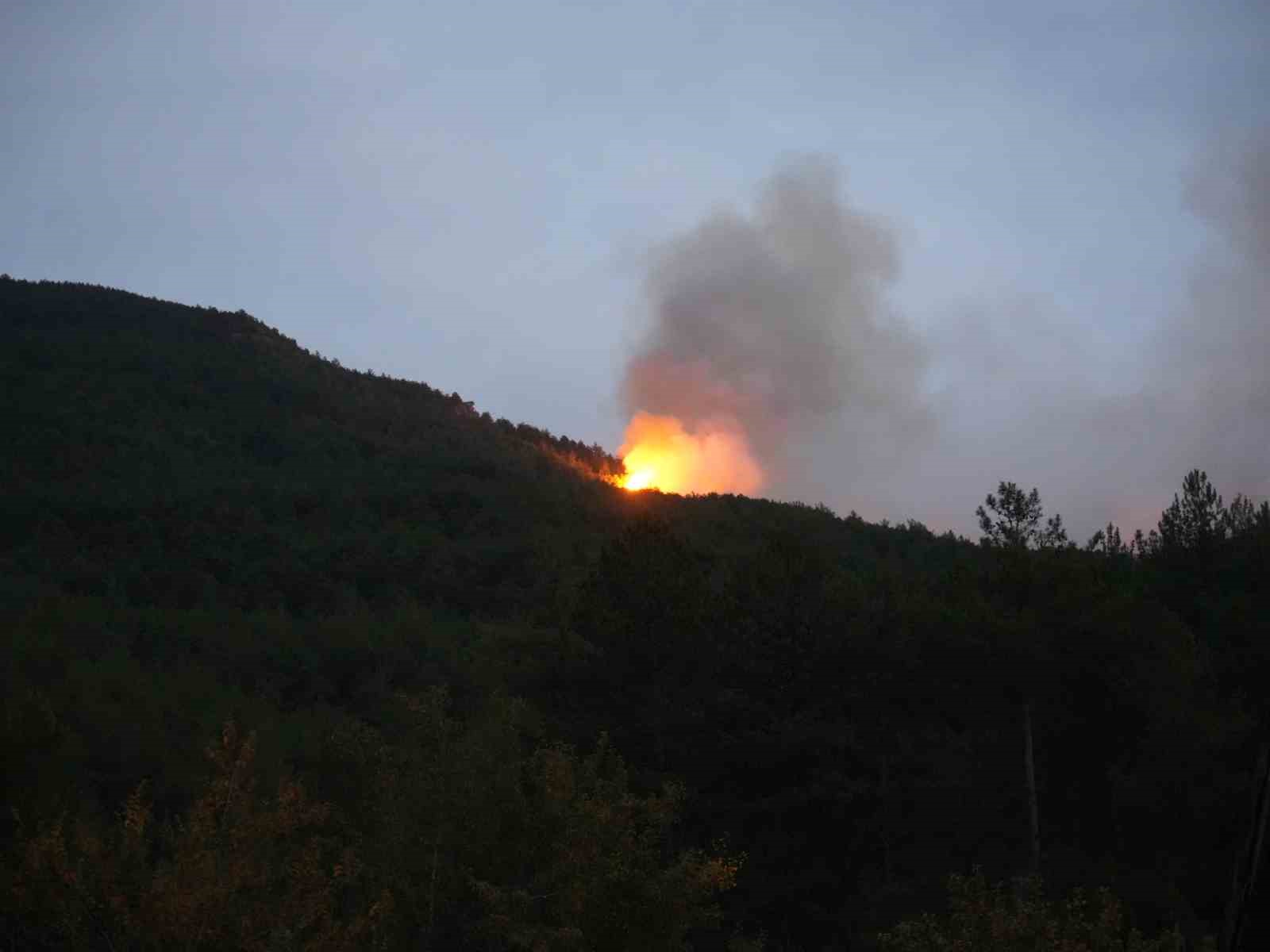 Kastamonu&rsquo;da tahliye edilen k&ouml;ylerde vatandaşların endişeli bekleyişi
